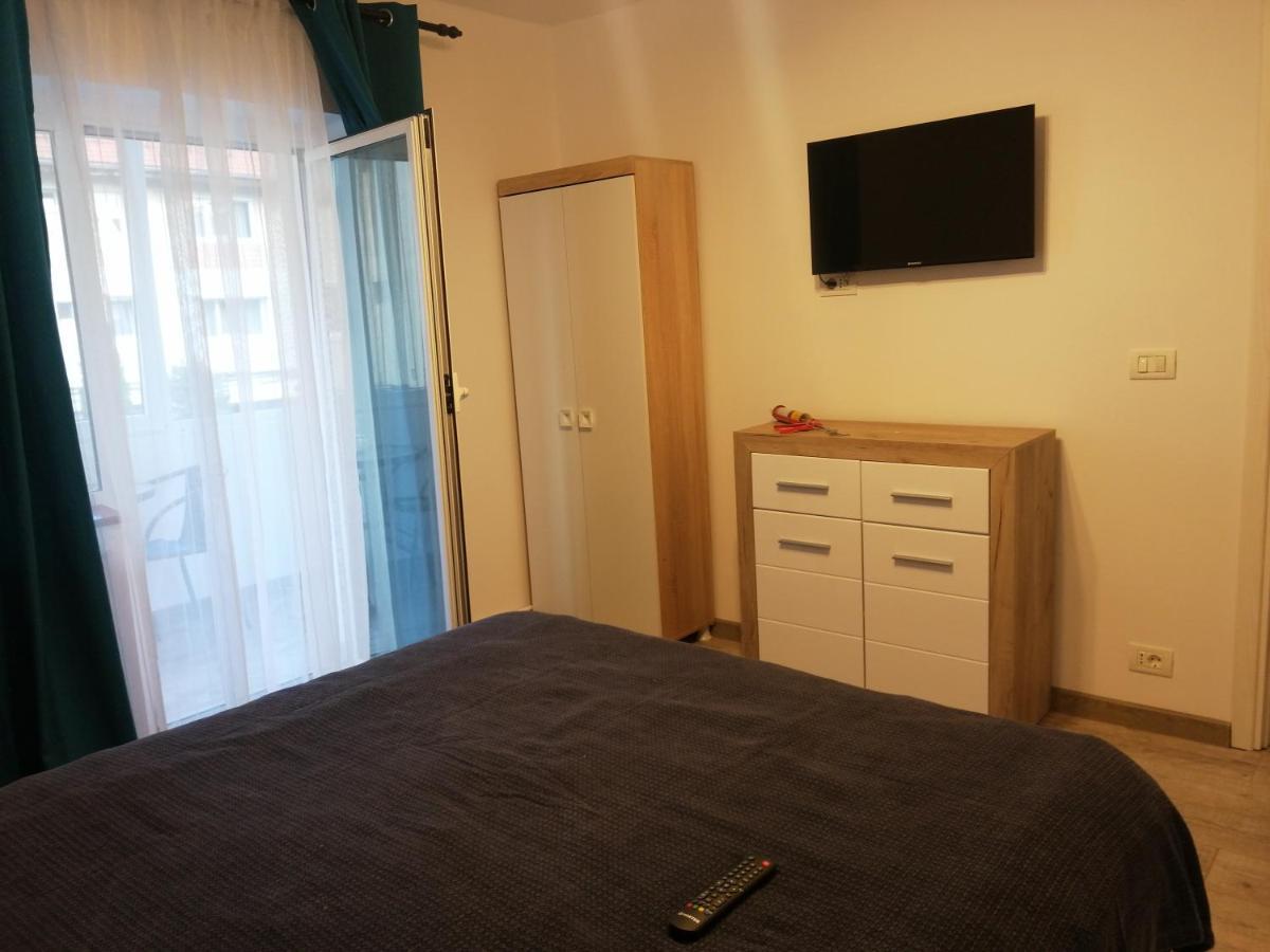 Rosenau Apartment Rîşnov Extérieur photo